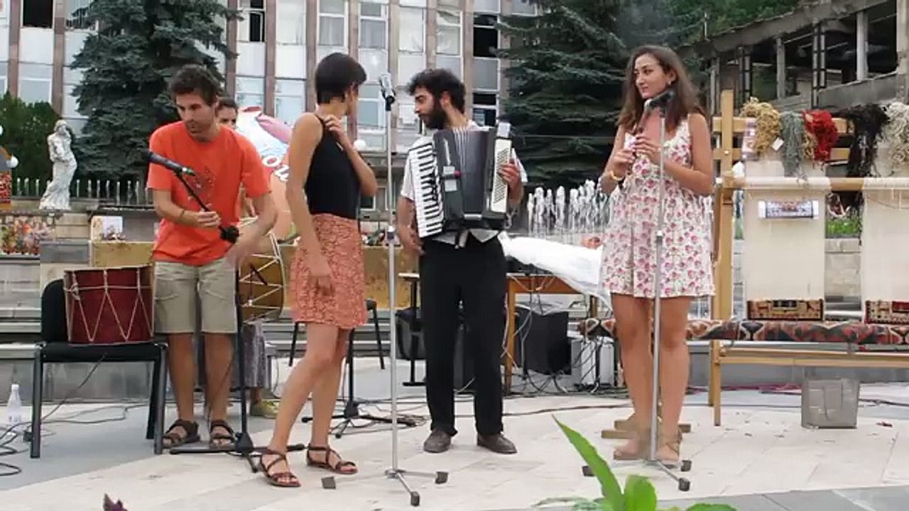 Leylum_Collectif Medz Bazar_Dilijan _Live