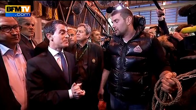 Manuel Valls aux côtés des agriculteurs: il faut que tout le monde soit solidaire