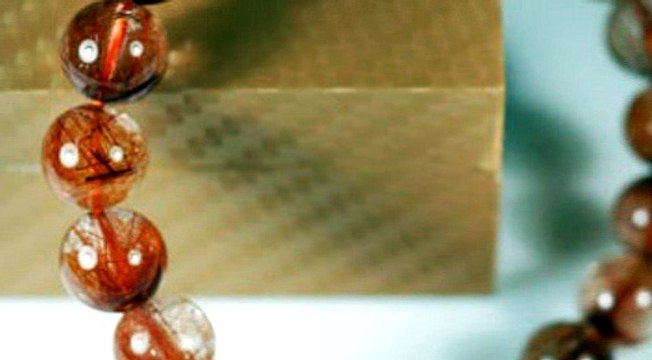 Sự bí ẩn kỳ diệu của vòng tay thạch anh đen