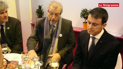 Salon de l'agriculture. Valls rencontre des responsables de la filière porcine