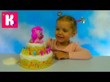 Пинки Пай в торте играем в игру с шариками Poppin's Pinkie Pie unboxing and play game