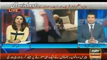 Pakistani Media Shocked on PM Narendra Modi and Nawaz Sharif HandsShake at Paris