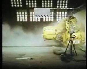 Holden Commodore - Worst Car Crash Test