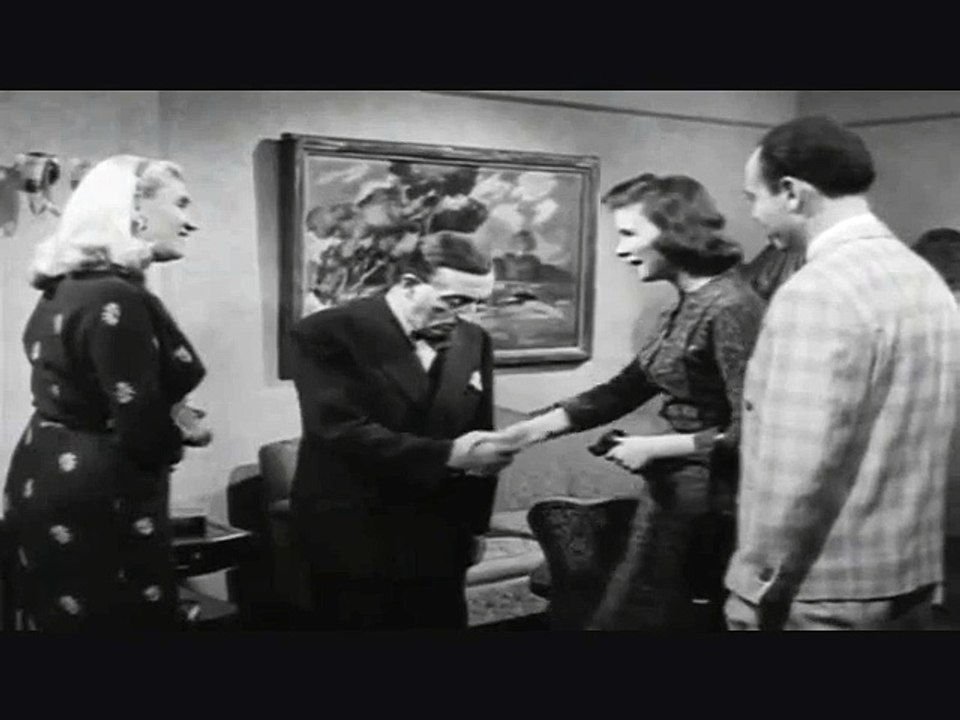 ΠΟΥ 'ΣΑΙ ΡΕ ΓΟΝΔΟΛΙΕΡΗ ΝΑ ΜΟΥ ΔΩΣΕΙΣ ΜΙΑ ΜΕ ΤΟ ΚΟΥΠΙ ΣΤΟ ΚΕΦΑΛΙ