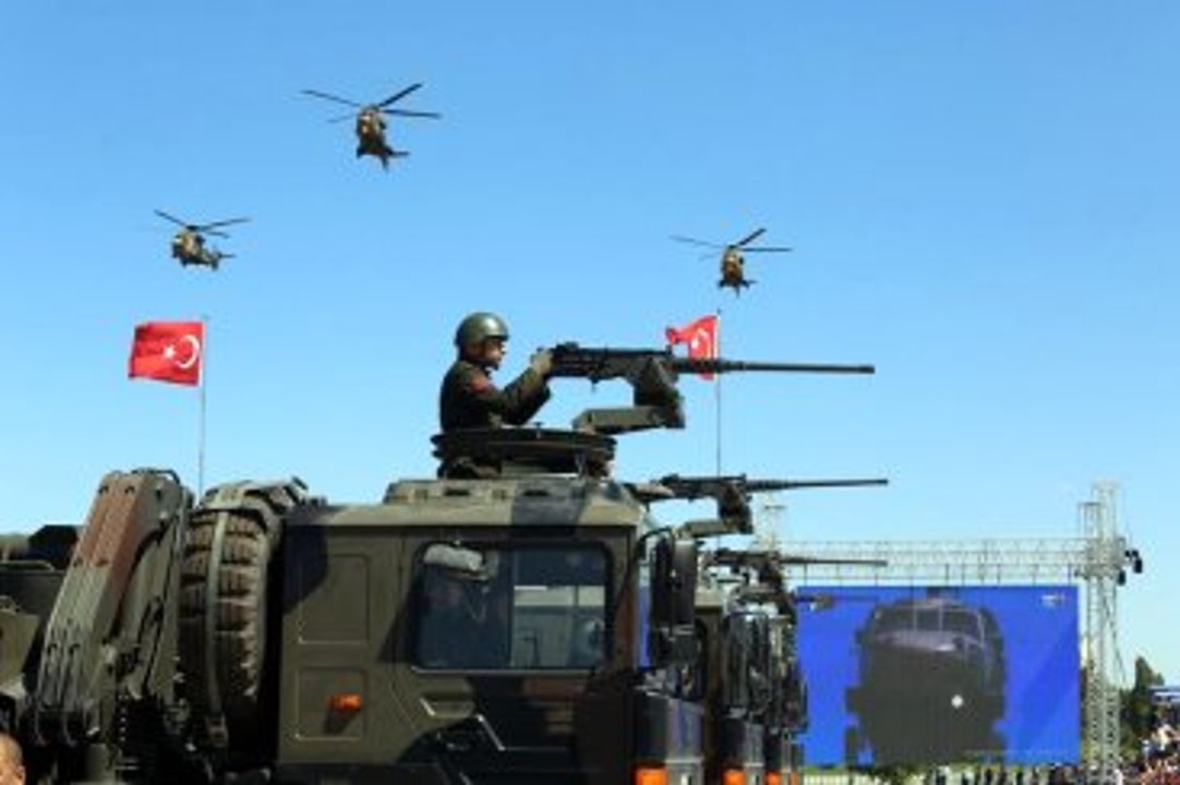 Türkiye Katar ve Somali'de Yeni Asker Üssü Kuruyor