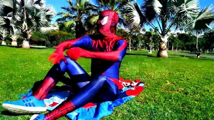 Spiderman vs Venom vs Frozen Elsa - Spiderman Dream in Real Life - Superheroes Film
