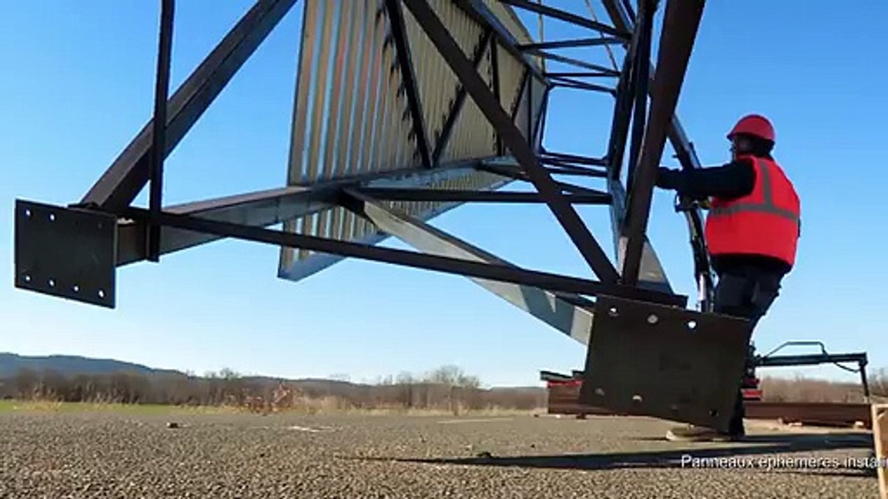 McDonald's trolle Burger King avec un panneau