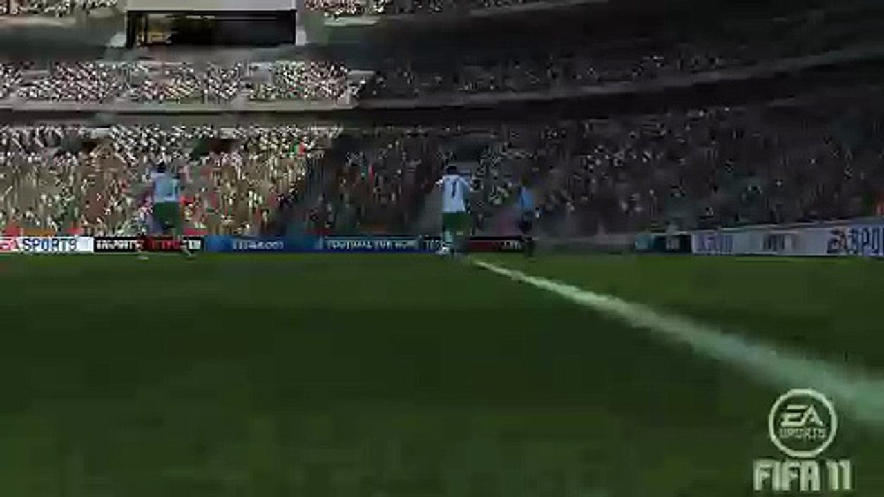 Falhanço Incrivel de Nani á frente da Baliza da Espanha - Fifa 11