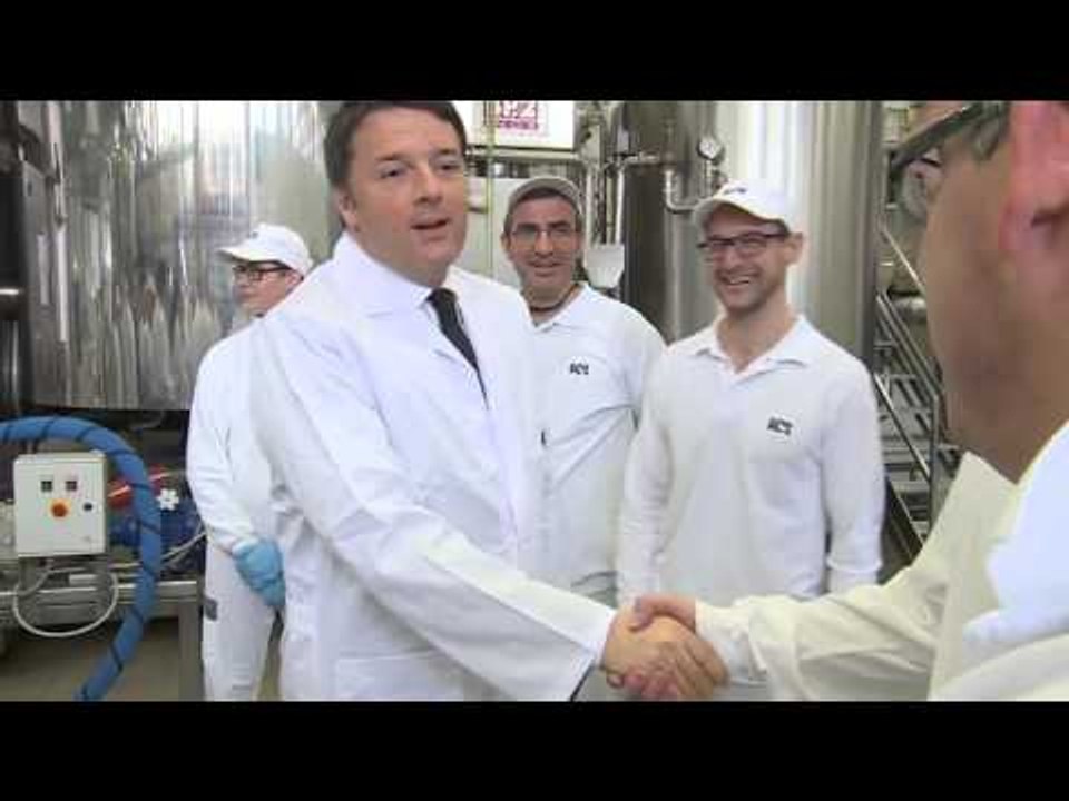 Lodi - Renzi visita lo stabilimento ICR Industrie Cosmetiche Riunite (24.02.16)