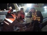 Grecia - Guardia Costiera salva 12 migranti nel Mar Egeo (24.02.16)
