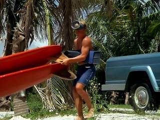 Flipper S03E18 Dolphins Don't Sleep