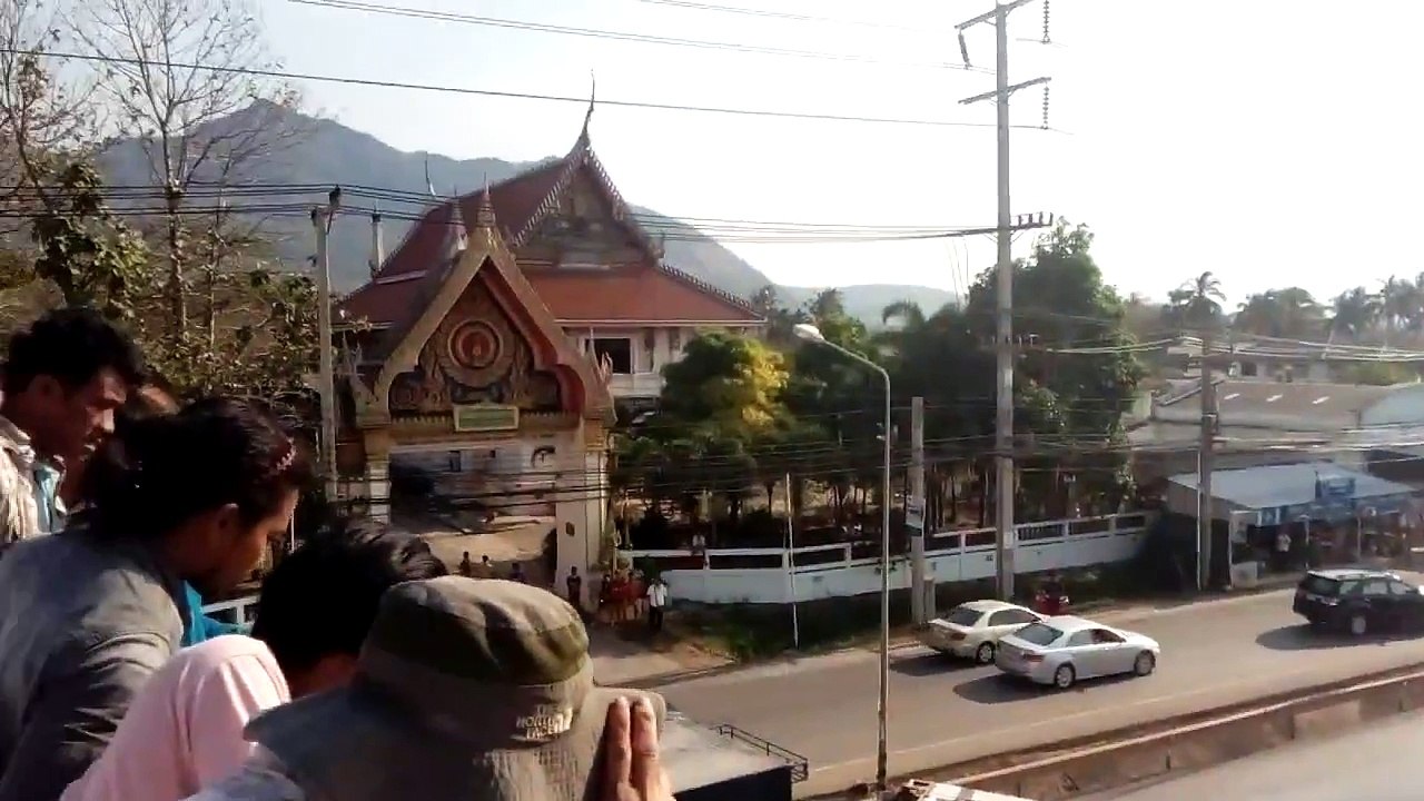 28/2/59 สดๆ ร้อนๆ ชนแหลก! หน้าวัดมิตรภาพ ถ.มิตรภาพ ต.กลางดง
