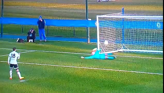 Uefa Youth League - Chelsea U19 vs Valencia U19 Disallowed Penalty