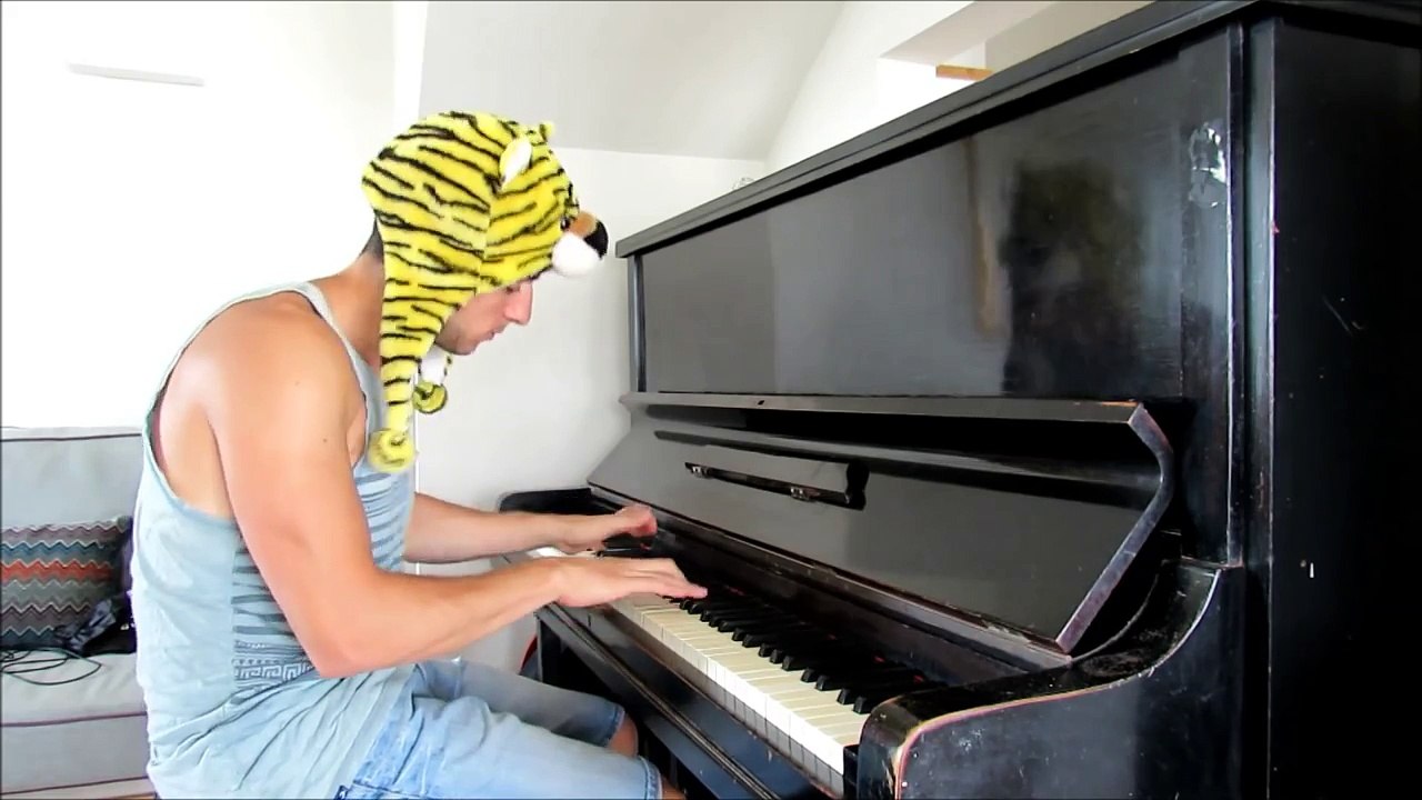 Simpsons Theme on Piano