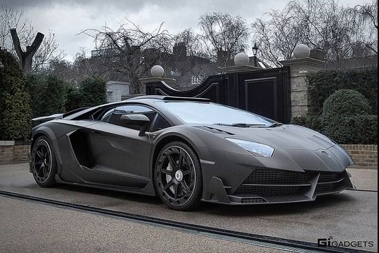 Lamborghini Aventador LP750-4 Superveloce J.S.1 Edition by Mansory made its debut.
