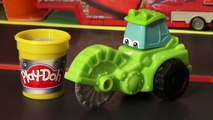 Play-Doh Diggin Rigs Chip in Pixar Cars Radiator Springs