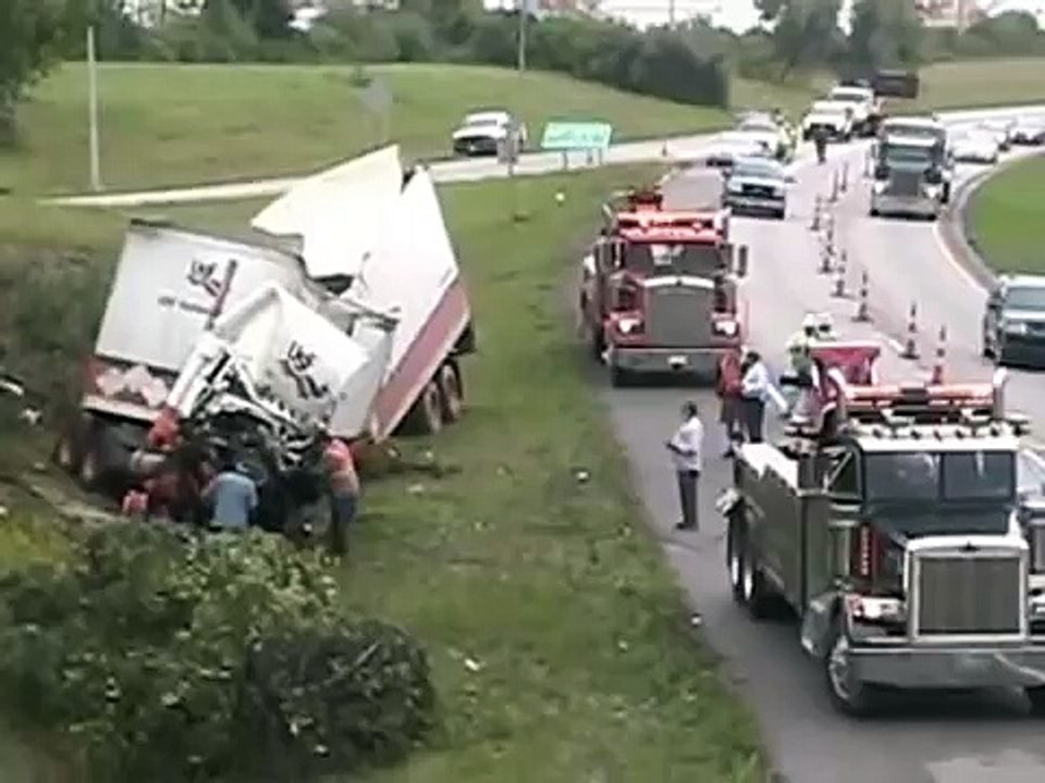 I 90 truck accident in Elyria.