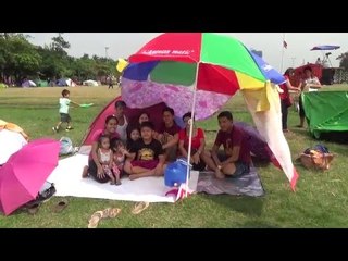 Family gathers at Nazarene feast, prays for love, peace, health