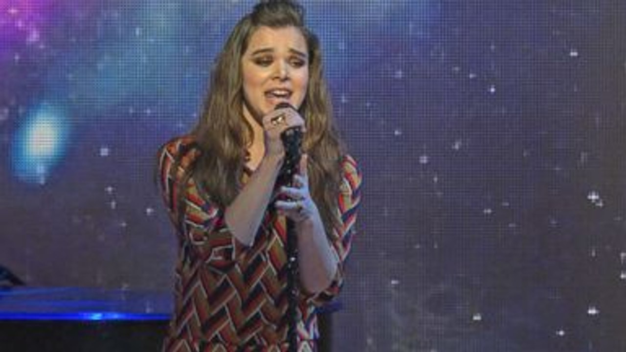 Hailee Steinfeld & DNCE Perform “Rock Bottom” Remix On “GMA”