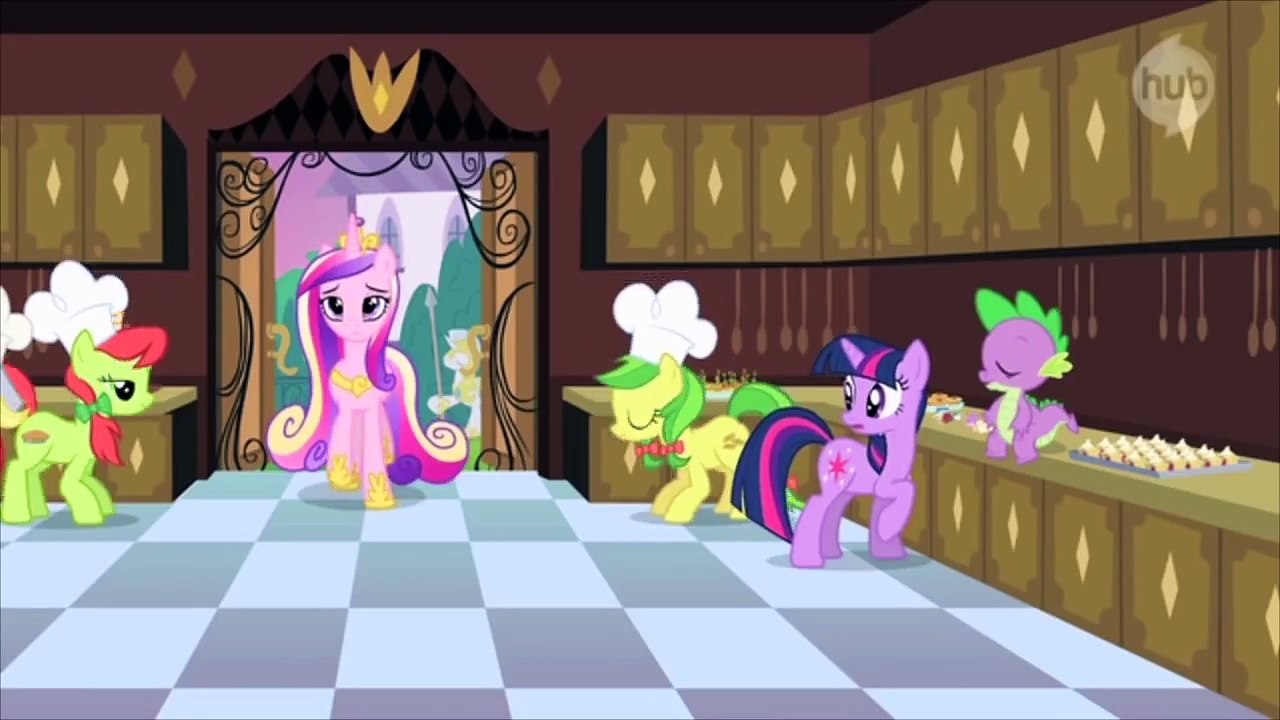 MLP: Friendship is Magic - Baking the Cake A Canterlot Wedding Official Clip