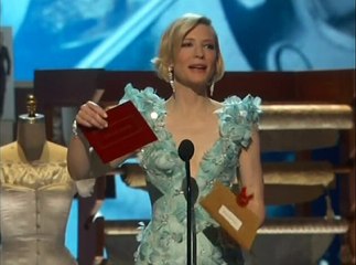 Oscars 2016 : la costumière de "Mad Max", Jenny Beavan, remporte l'Oscar de la meilleure création de costumes