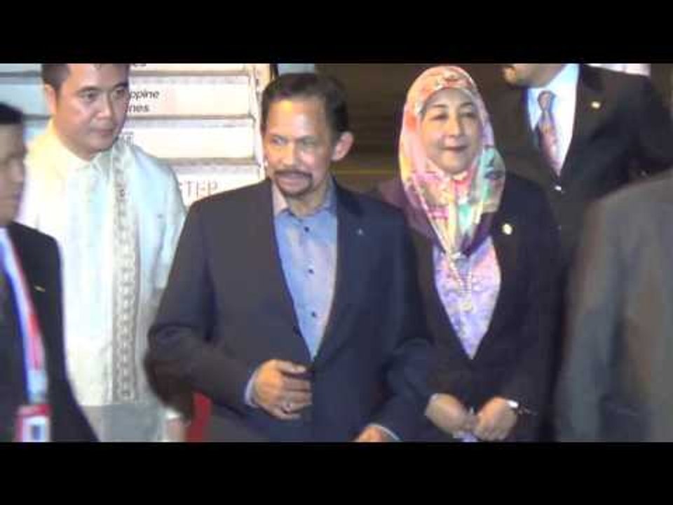 Brunei's Sultan Bolkiah arrives in PH for Apec