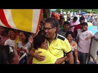 Roxas: I was the ‘first’ gov’t official to ride the MRT, others just ‘copied’