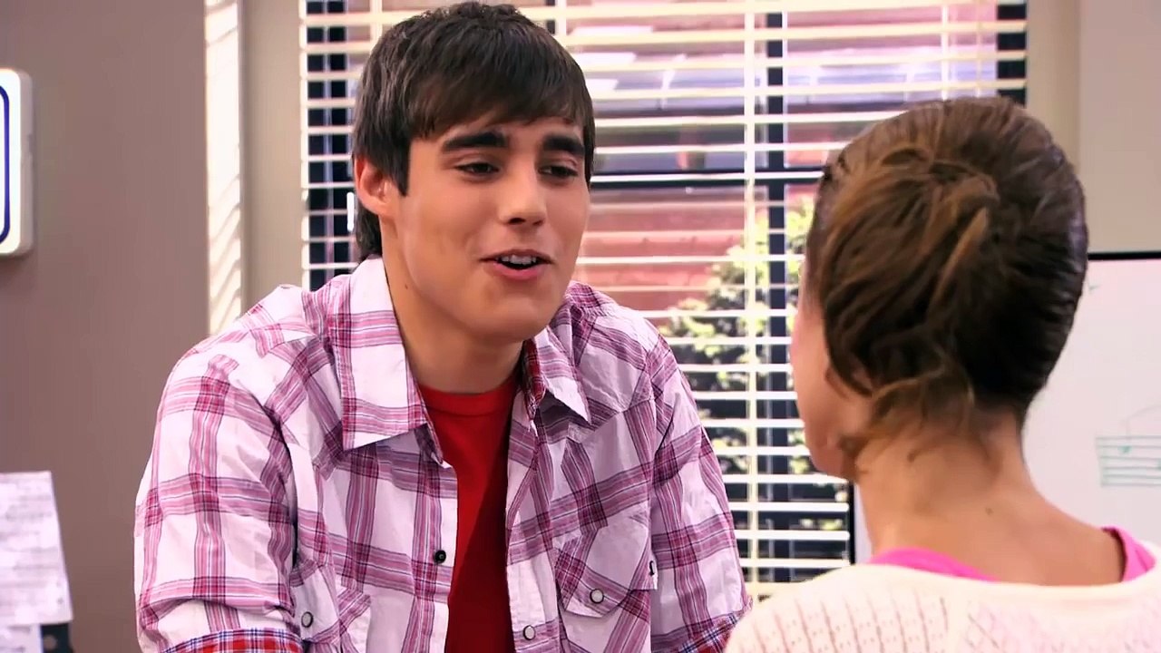 Violetta - Violetta i Leon śpiewają Voy por ti. Odcinek 21. Oglądaj w Disney Channel!
