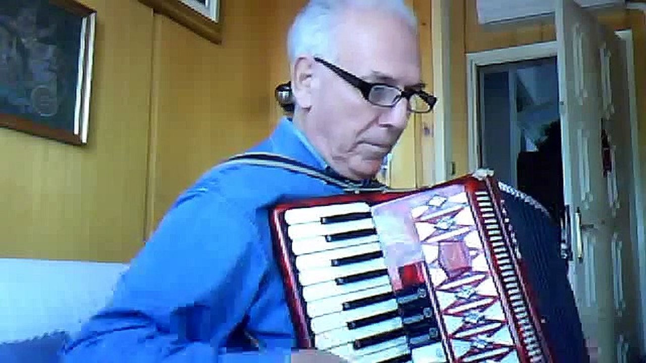 HEY, SAILOR ΠΑΡΑΔΟΣΙΑΚΟ ΡΩΣΙΑΣ