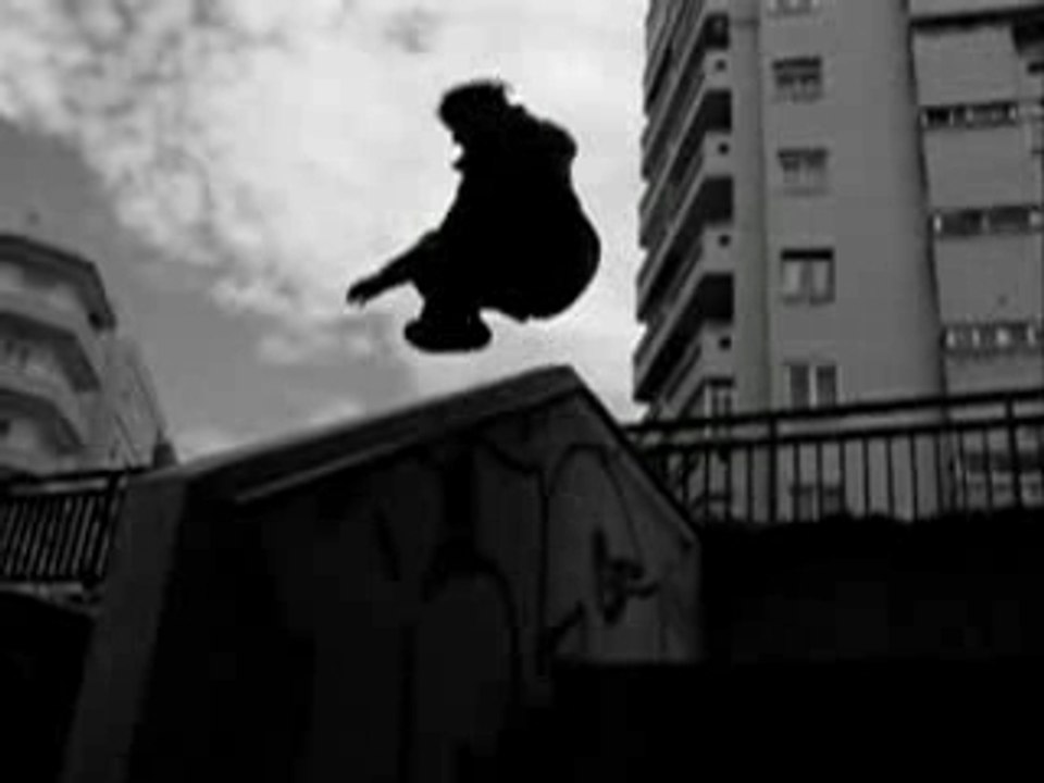 *un poco de parkour*