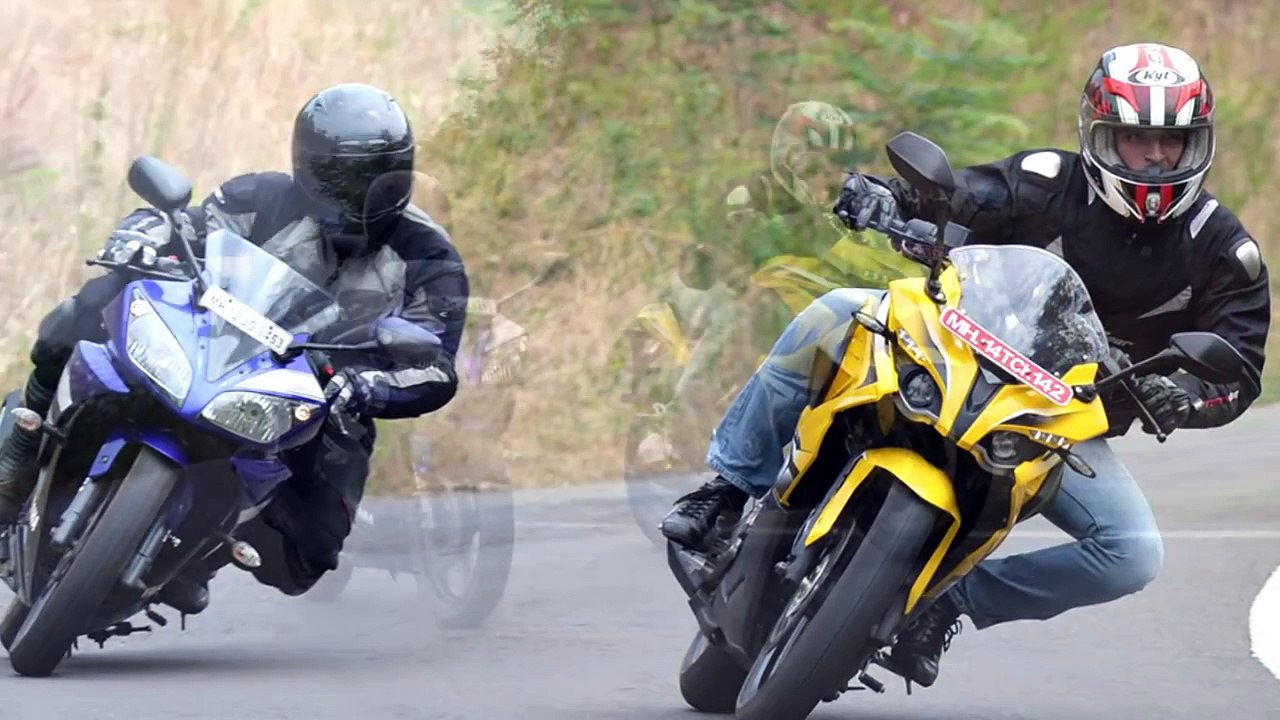 Bajaj Pulsar RS 200 vs Yamaha YZF R15