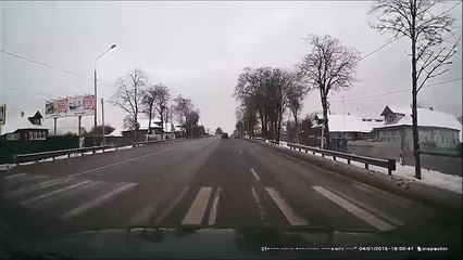 Кто таким придуркам права выдает?