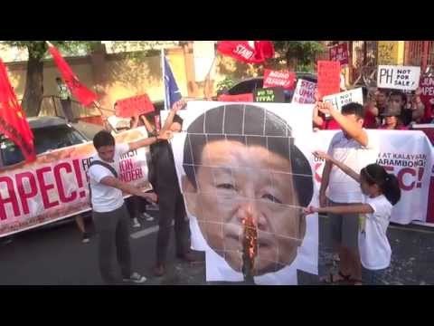 Cops block protesters who tried to head near US embassy