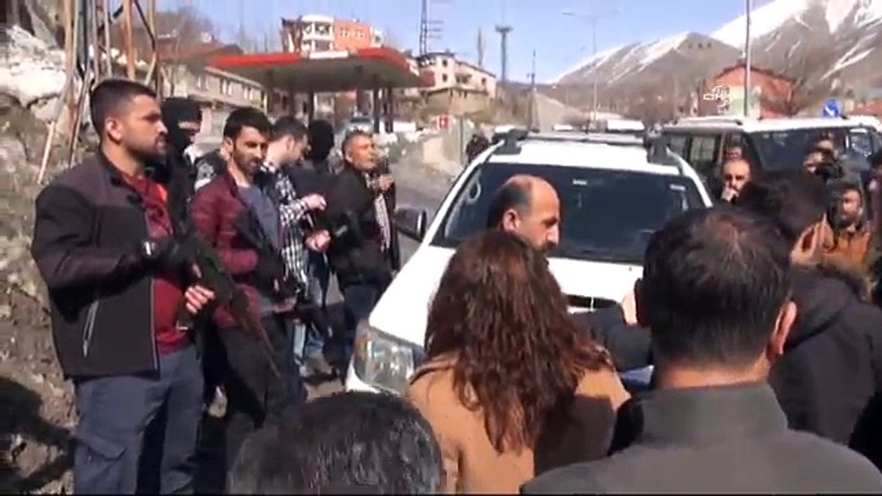 Hakkari'deki cenaze töreninde olaylar çıktı