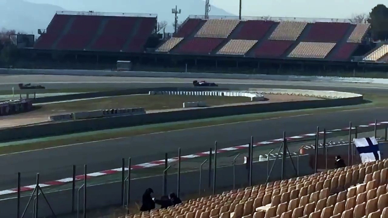 F1 2016 Barcelona Test Day 4 Rio Haryanto vs Lewis Hamilton