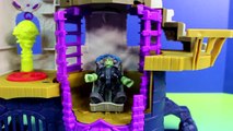 Imaginext Mad Scientist Lab Creates Replica Supervillains To Capture Green Lantern And Cyborg