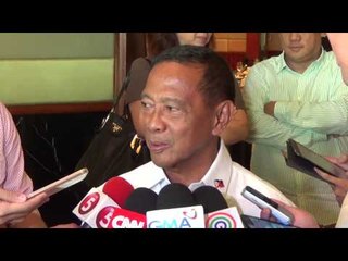 Binay reacts to Roxas-topping LP survey