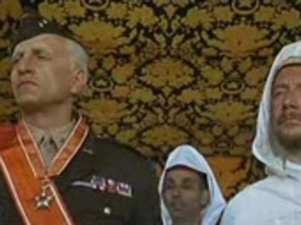 extrait du film "Patton" defilé des troupes marocaines