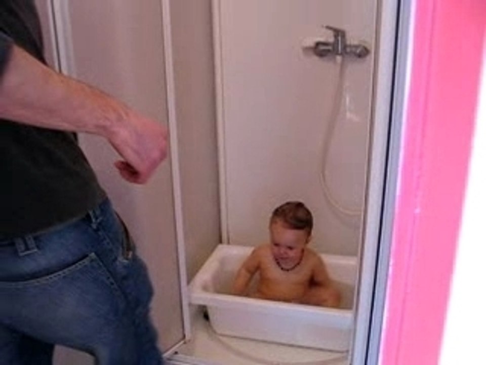 Bain dans la douche