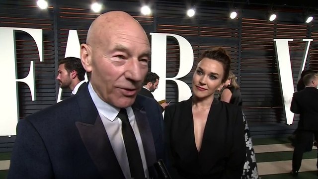 Sir Patrick Stewart reacts to Mark Rylance's best supporting actor Oscar win