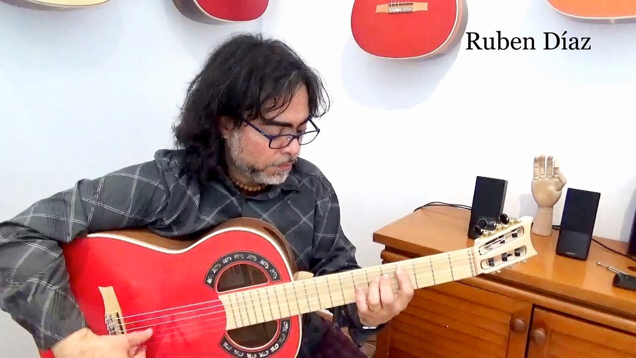 "The emperor has no clothes" & The blind turning a blind eye on bridge´s flaws in flamenco guitars