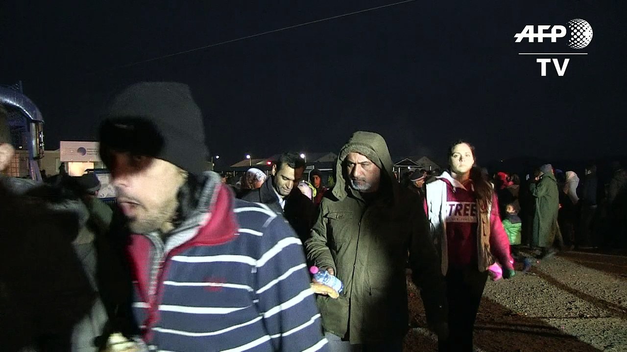 Thousands of refugees still stranded in Greece