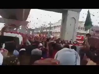 Mumtaz Qadri K Janaza K Mubarik Manazir (Going towards Liaqat Ground RWP)
