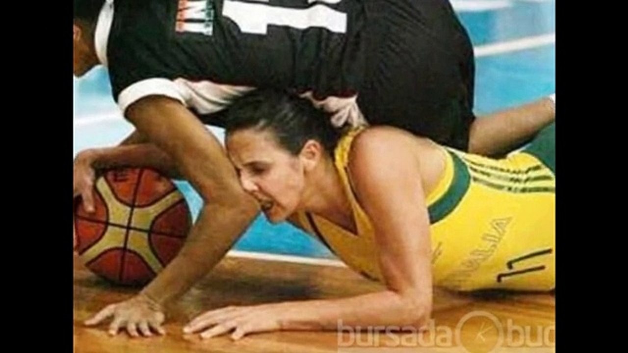 15 Dumbest Sporatchts Ever Must W