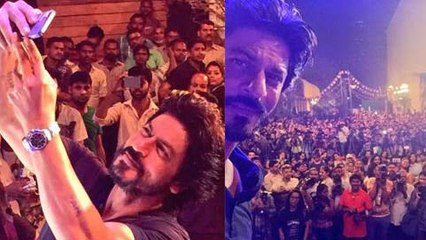 Shah Rukh Khan fans Go Wild At 'Fan' Trailer Launch