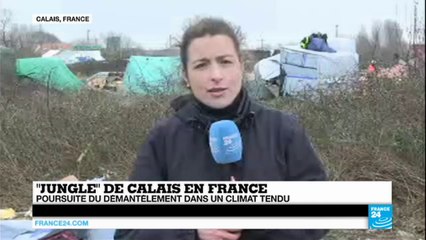 Calais : Affrontements entre CRS et migrants lors du démantèlement d'une partie de "la Jungle"