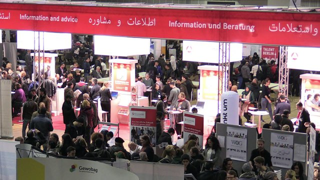 A Berlin, des milliers de réfugiés invités à un salon de l'emploi