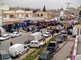 منافسة كبيرة بين المواطنين للحصول على موعد مع عرّاف