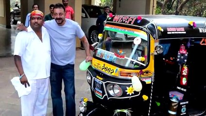 Sanjay Dutt's FAN Walked BARE Feet Till He Came Out Of Jail
