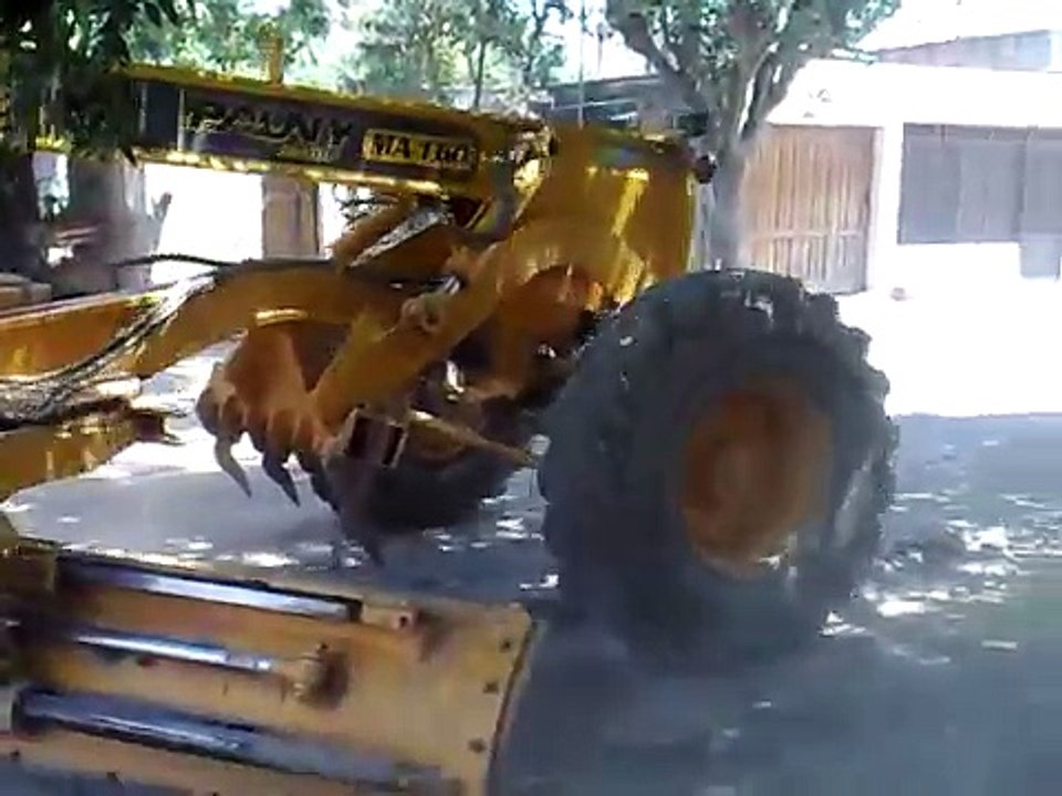 maquina niveladora.mp4